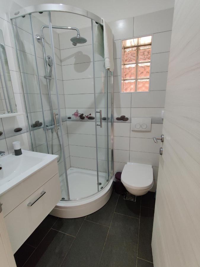 Biuk Apartments Novi Vinodolski Luaran gambar